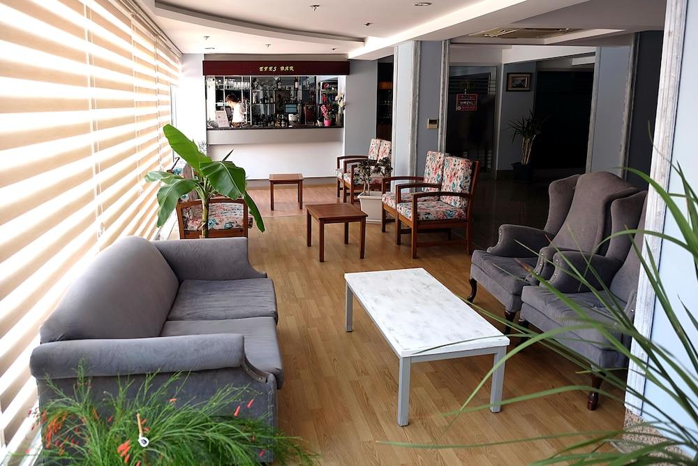 קוסדסי Duqqan Deluxe Hotel מראה חיצוני תמונה