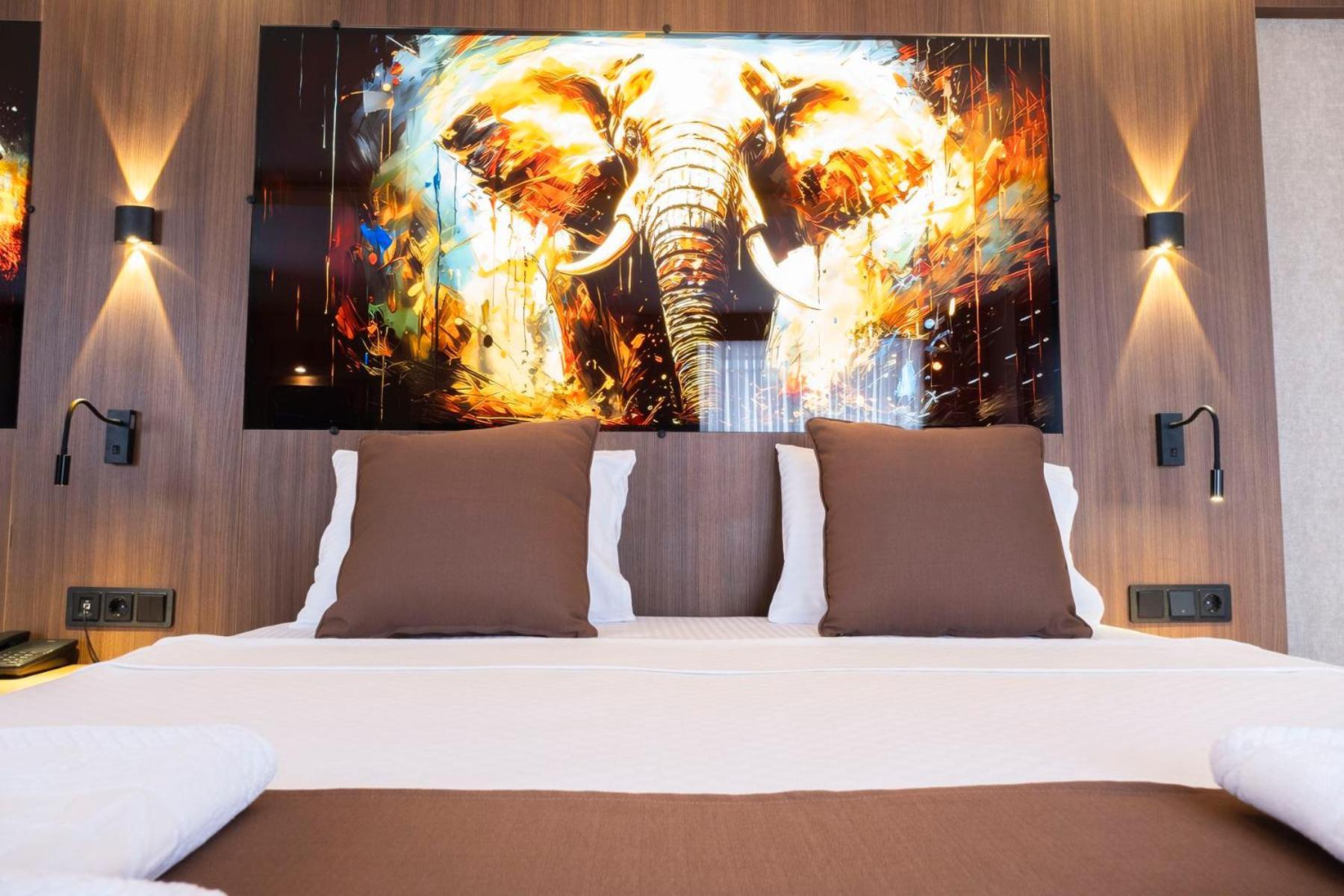 קוסדסי Duqqan Deluxe Hotel מראה חיצוני תמונה
